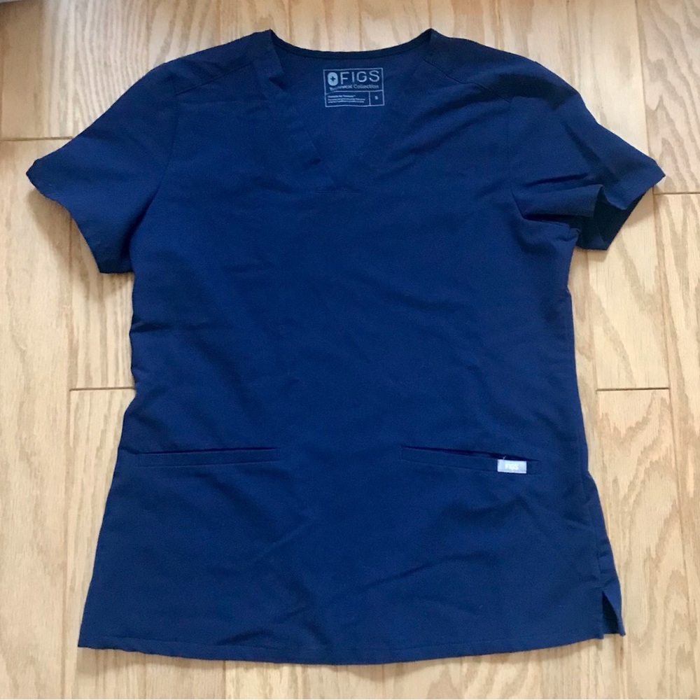 BLUE FIGS SCRUB TOP SIZE SMALL